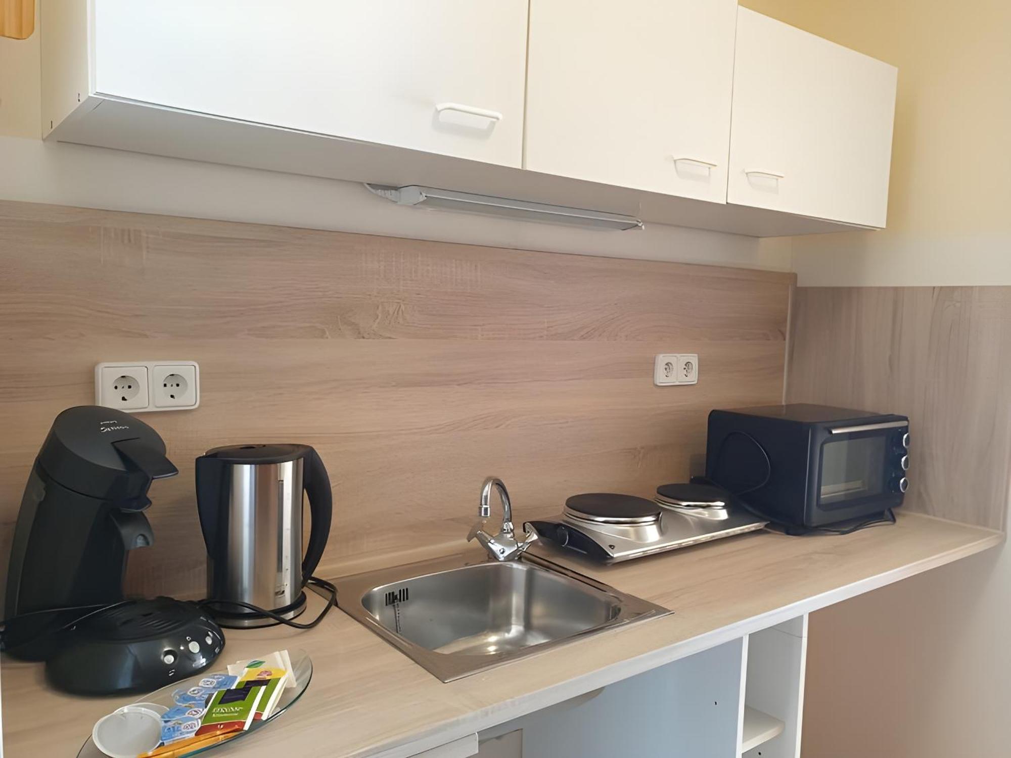 Strandhof Apartment *